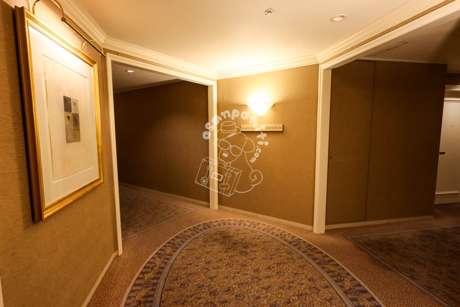 廊下／横浜ロイヤルパークホテル