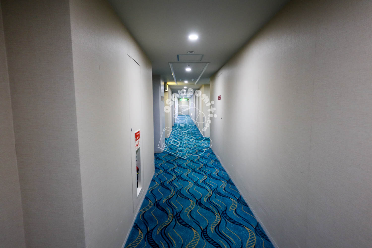 廊下／インターナショナルリゾートホテル湯楽城